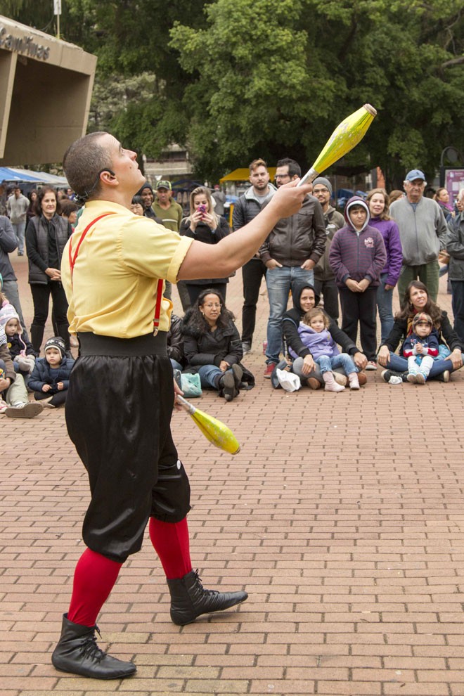 Humor e virtuose circenses passeiam por Campinas Humor e virtuose circenses passeiam por Campinas